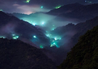 世中仙儿の
背景 壁纸 横图［原宿风］［风景］［简约］