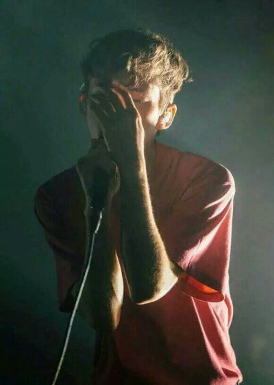 #戳爷# Troye sivan