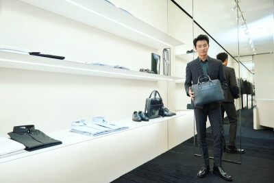 迪奥中国区品牌大使黄轩 出席Dior Homme 上海恒隆广场全新旗舰店盛大开幕，暨Dior Homme x Sennheiser 跨界合作系列发布－黄轩