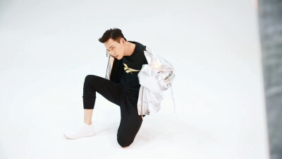 【陈伟霆】【cwt】【陈等等】【William Chan Wai-Ting】 锐步Reebok Classic 花絮照 1920 x 1080 px (图源： 锐步Reebok Tmall)