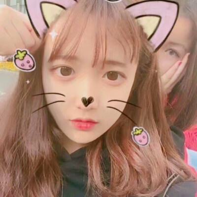 女生头像，一辈子短短几十年，我想努力抓住眼前的你