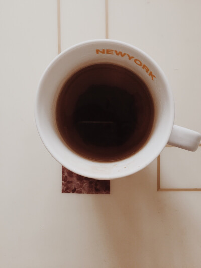 自制桂花红茶 原料:金骏眉 桂花蜜