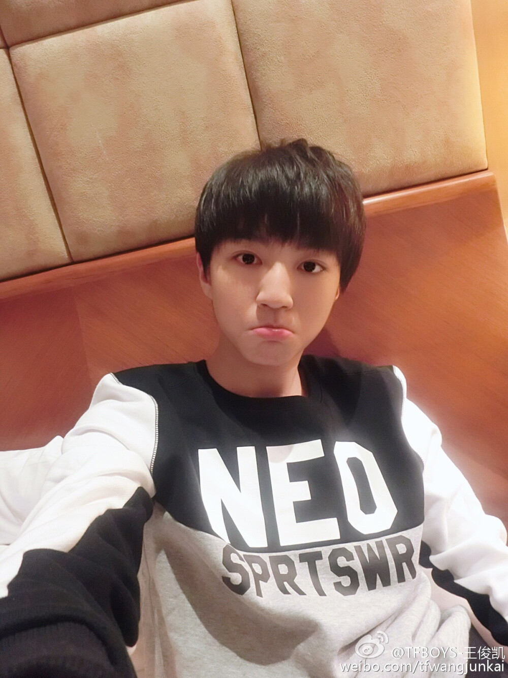 TFBOYS王俊凯 2015-11-04 微博配图。