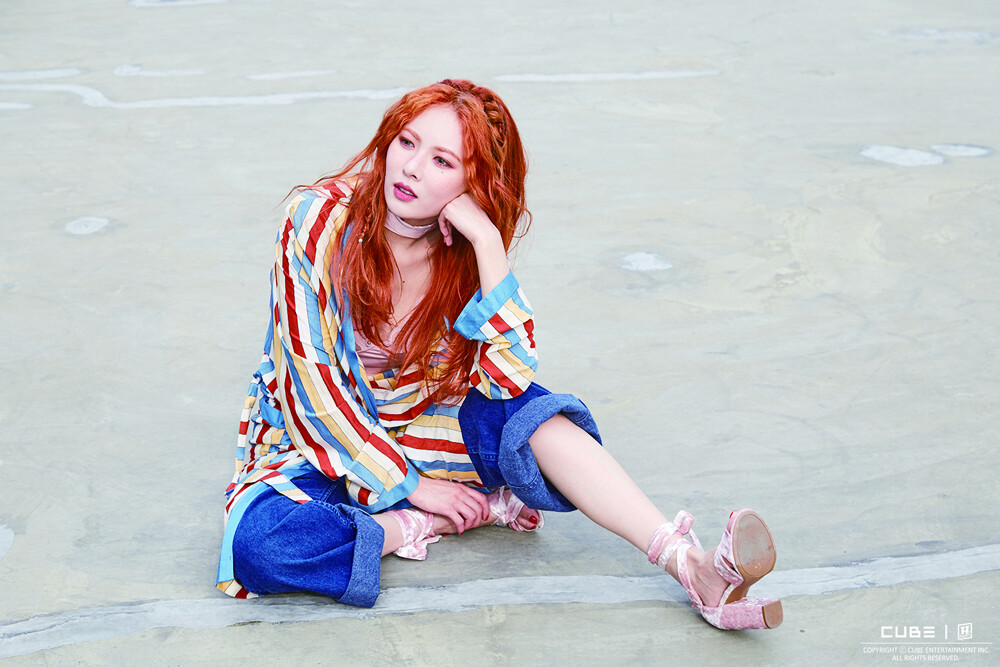 金泫雅金马儿triplehmv拍摄