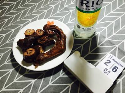 鸭脖配RIO 只有我想的出来