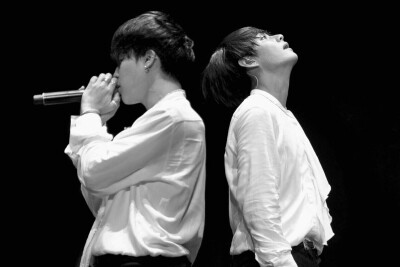 95line vmin
防弹少年团 BTS bangtanboys
金南俊 金硕珍 闵玧其 郑号锡 朴智旻 金泰亨 田柾国