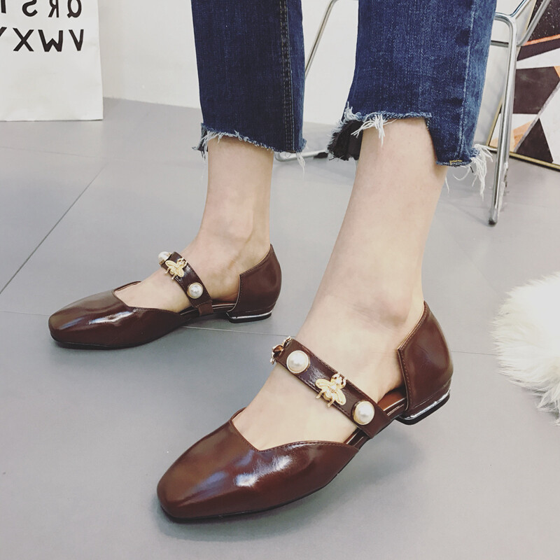 欧美风一字带珍珠蜜蜂装饰方头浅口单鞋女复古学生套脚侧空低跟鞋