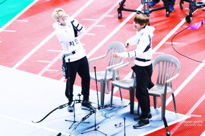 95line vmin
防弹少年团 BTS bangtanboys
金南俊 金硕珍 闵玧其 郑号锡 朴智旻 金泰亨 田柾国