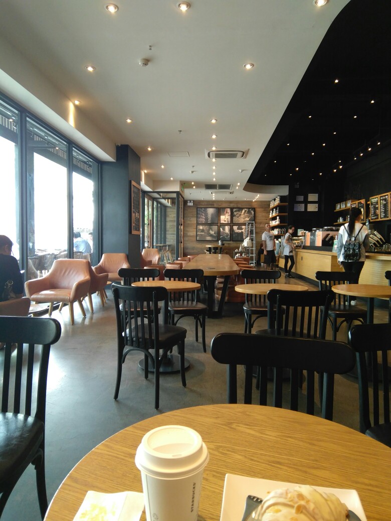 洛阳王府井星巴克