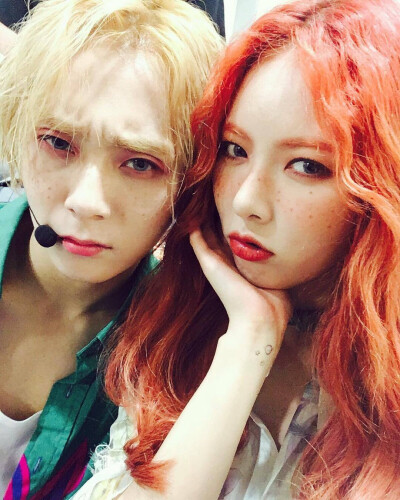 Triple H 泫雅 Hui（李会泽） E'Dawn（金孝钟）