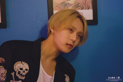 Triple H 泫雅 Hui（李会泽）E'Dawn（金晓钟）