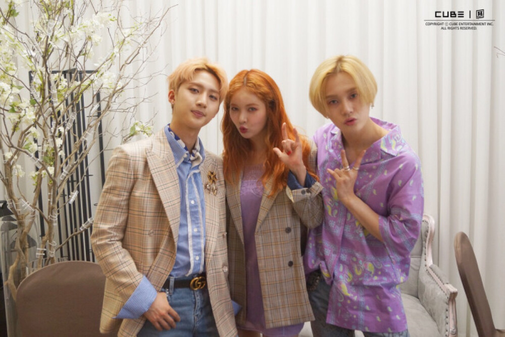 Triple H 泫雅 Hui（李会泽）E'Dawn（金晓钟）