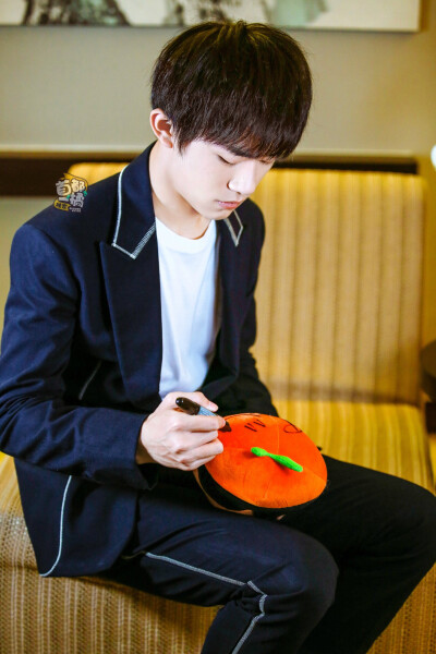 @首都一橘 易烊千玺 yyqx 1128 四字弟弟