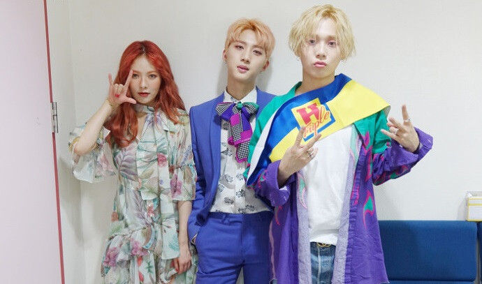 Triple H(트리플 H) TRIPLE H 金泫雅（Kim Hyun A） 李会泽（Hui） 金孝钟（E'Dawn） 美图 壁纸 