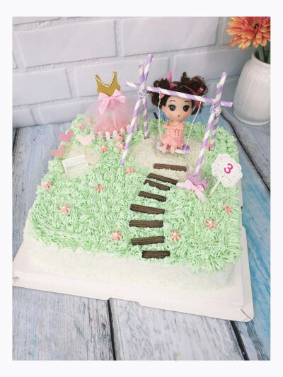 荡秋千芭比蛋糕