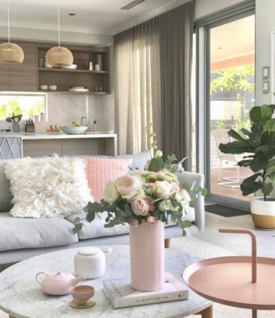 幻想在一个温暖的午后，身边还一个你