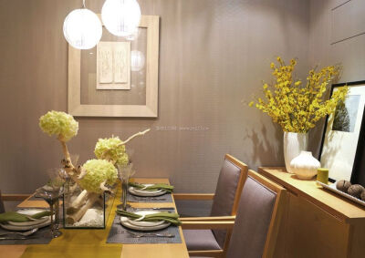 日式简约风格小户型餐厅设计装修效果图