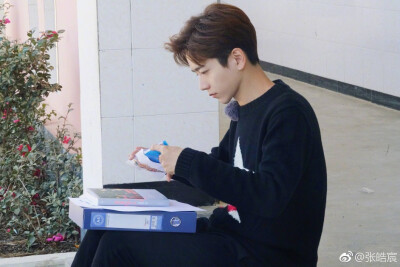 〓男头〓张皓宸