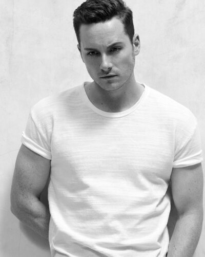 芝加哥警署 Jay Halstead
Jesse Lee Soffer