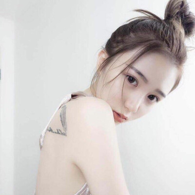 咬唇爱好者（女头）