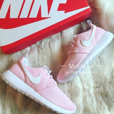 Nike roshe run one 樱花粉 轻跑鞋