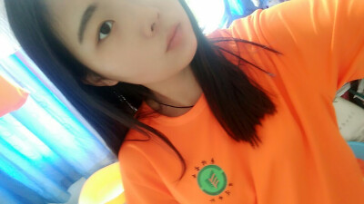 一只眼睛肿，只能拍一只