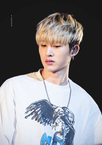 iKON. B.I 김한빈 cr. STAYTRUE