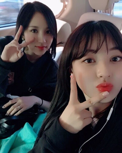 TWICE 朴志效、名井南（Mina）