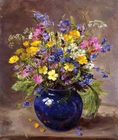 Anne Cotterill，英国一位画画的老奶奶，她比下的花卉每一瓣都好像有自己的灵魂，不管是盛放在什么样容器里，他们都具有鲜活的生命力。