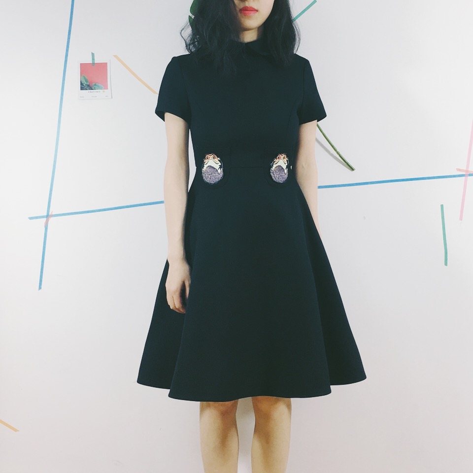 夏季小黑裙连衣裙短袖娃娃领A字大摆达摩日式原创设计