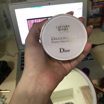 Dior 梦幻美肌气垫