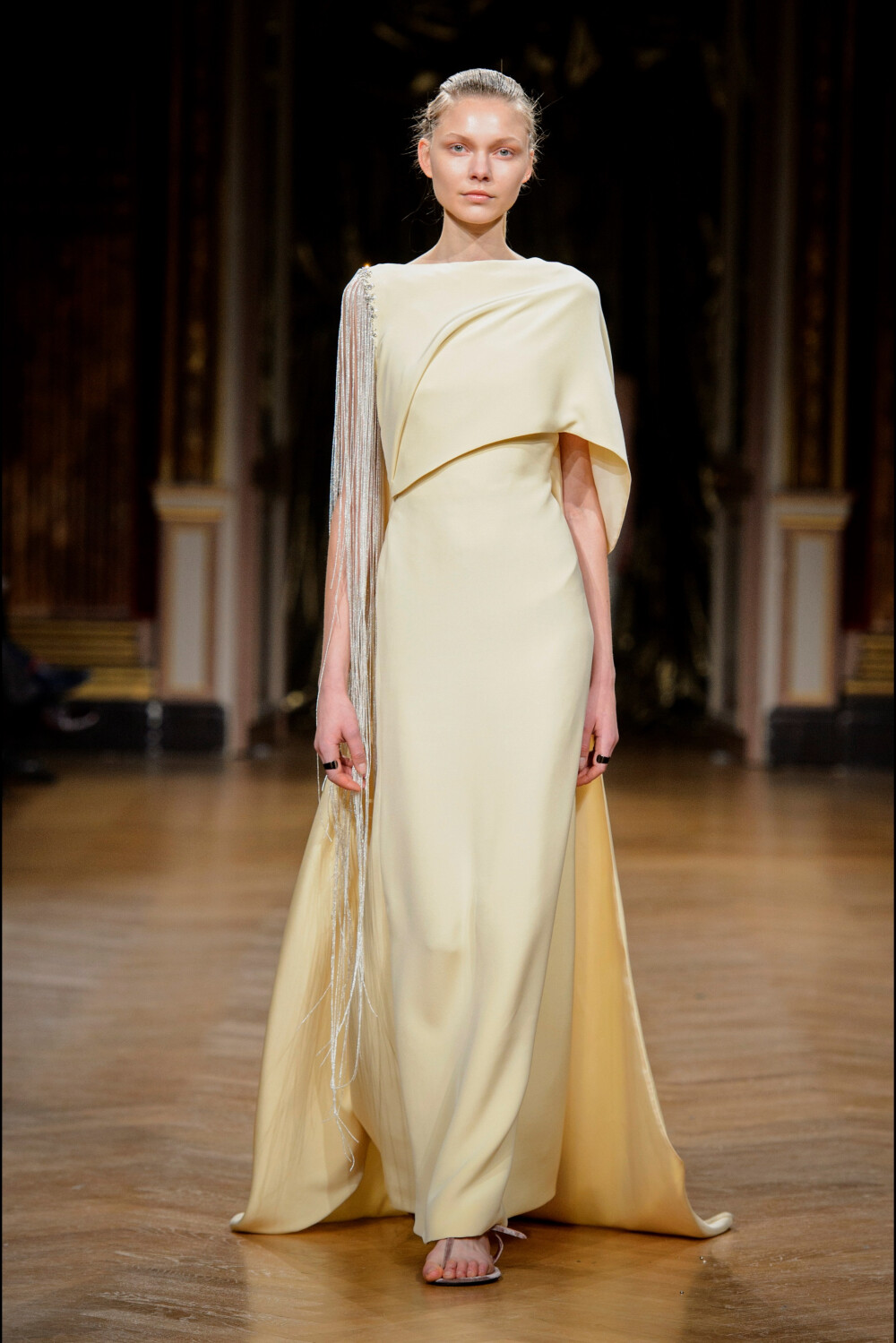 Antonio Grimaldi 于巴黎时装周发布2017春夏高级定制系列