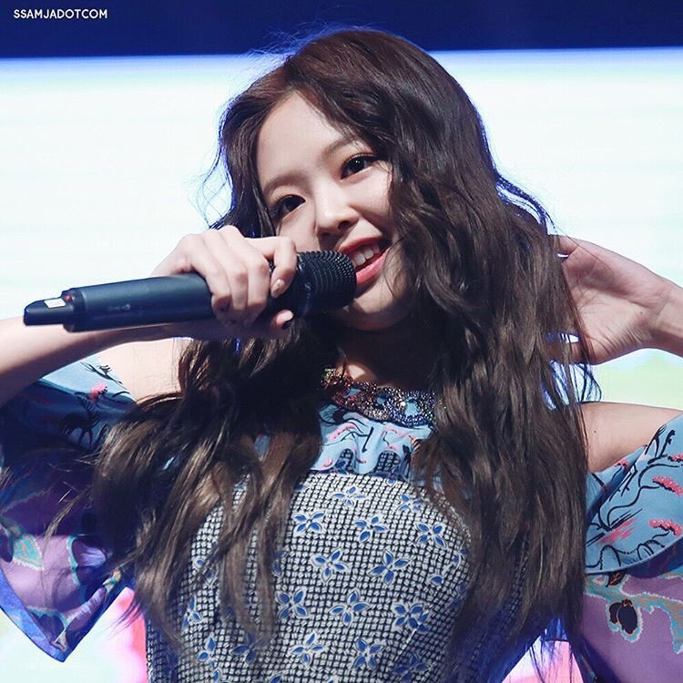 Blackpink JENNIE
【图片】170520 光云大学公演饭拍高清
cr.logo 