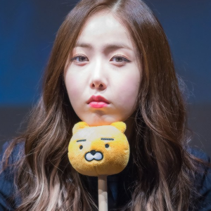 黄恩妃 SinB GFriend 爱豆头像♡