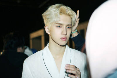 vixx KEN