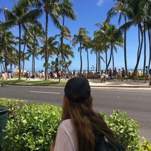 女头  长发背影风景  女生头像