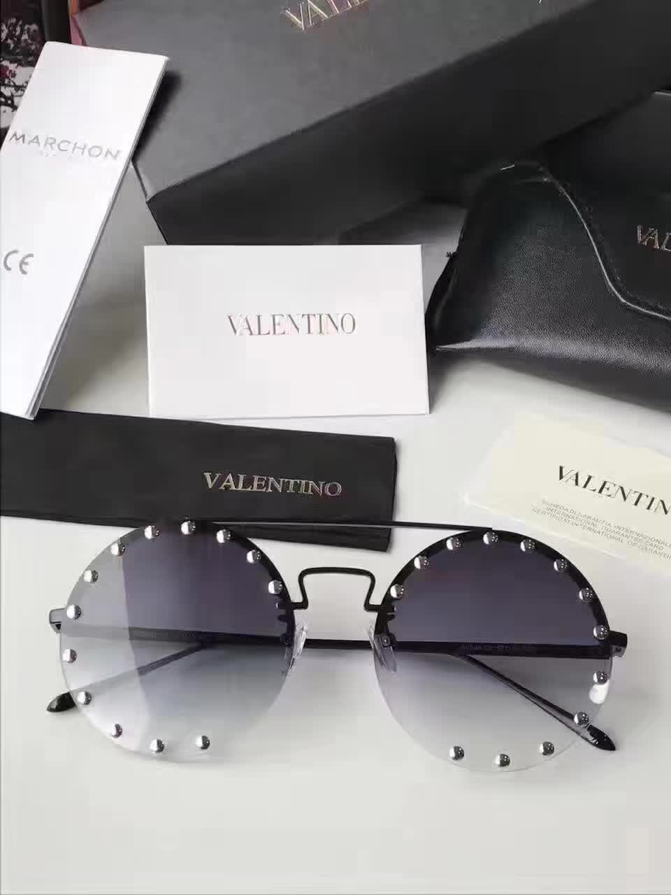 ￥1199 原厂独家新款VALENTINO 华伦天奴太阳镜 型号VA539 柳钉款 复古圆形墨镜 高清镜片 size:57口19-140 男女通用