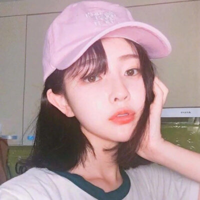 女生头像:乖巧. ๑了无悲欢