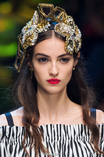 Dolce&Gabbana ss 2017，花仙子的花头饰～ ​​​​