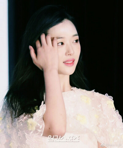 崔雪莉Sulli