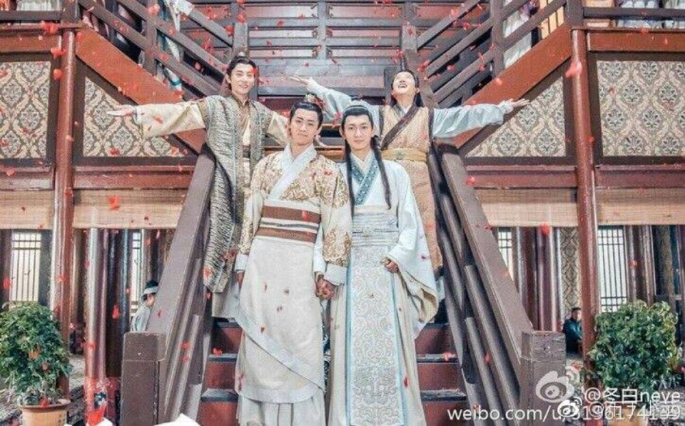 蒋梓乐晏紫东卢卓刘亦宸 识汝不识丁 布丁四少