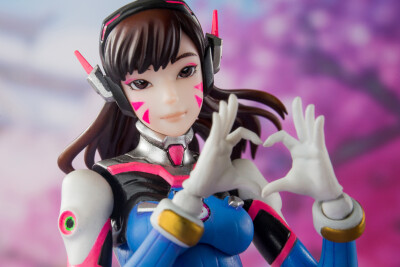 凡造VANZO 宋哈娜 D.va 1/10可动手办 玩游戏就是要赢！https://item.taobao.com/item.htm?spm=a1z10.1-c-s.w11216627-15561562650.3.coz0Kb&id=544579551319&scene=taobao_shop