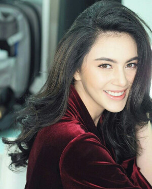 Mai Davika Hoorne