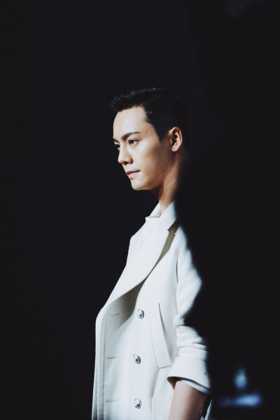 【陈伟霆】【cwt】【陈等等】【William Chan Wai-Ting】 170602 Chanel J12 非黑即白 上海活动 香奈儿Chanel中国腕表形象大使陈伟霆 无水印 3344 x 5016 px (图源： 微博@baolibaoqideting weibo.com/5945154468/F60…