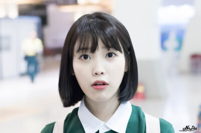 IU 李智恩