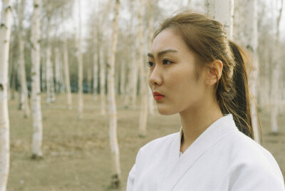 【剑道】初心不改，仗剑天涯。
拍摄&后期：Jael 模特:齐
微信公号ID：brightanddesire
未经本人同意，不得转载。