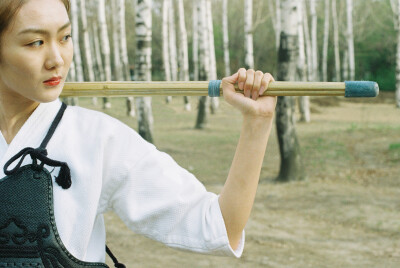 【剑道】初心不改，仗剑天涯。
拍摄&后期：Jael 模特:齐
微信公号ID：brightanddesire
未经本人同意，不得转载。