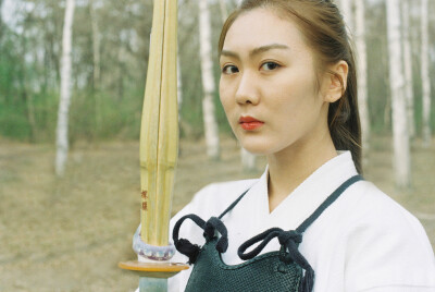 【剑道】初心不改，仗剑天涯。
拍摄&后期：Jael 模特:齐
微信公号ID：brightanddesire
未经本人同意，不得转载。