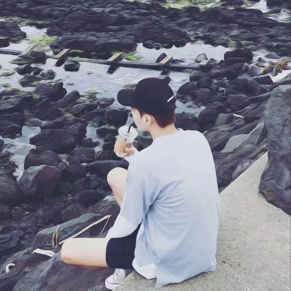 真人男头落泪前转身