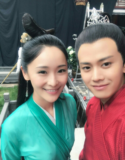 天乩之白蛇传说